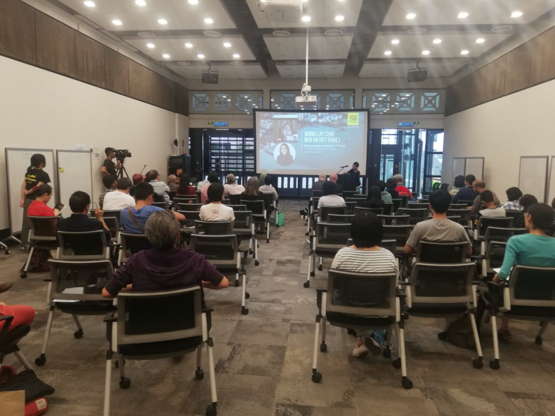 Wong Lay Chin and Hilyati Ramli having a skype conversation swapping notes on the Chinese language and Malay language performing arts scene in contemporary Penang.