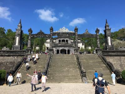 Tourists at Ứng Mausoleum