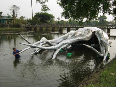 Trần Tuấn's Altered Cloud, 2012, sculpture, installation view, Hue, Vietnam