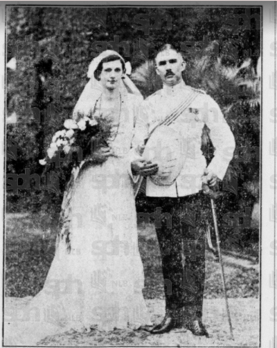 Black and white photo of Mervyn Llewellyn Wynne with his wife.